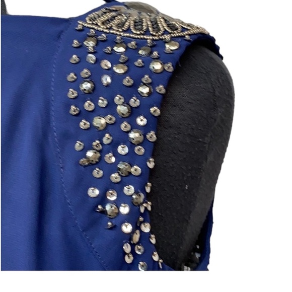 London Beaded Dress - Picture 3 of 5